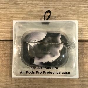 Apple AirPods Pro Protective Case - Black and White